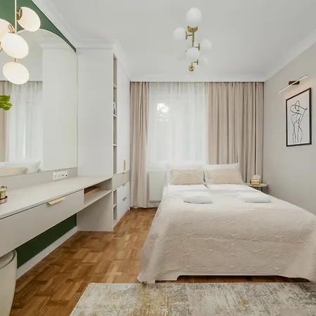 شقة Charming Close To The Odra River By Renters